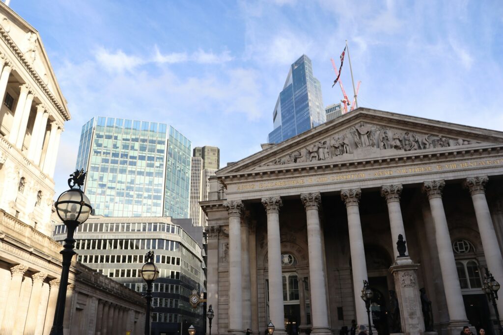 Bank of England Holds Firm on Rates